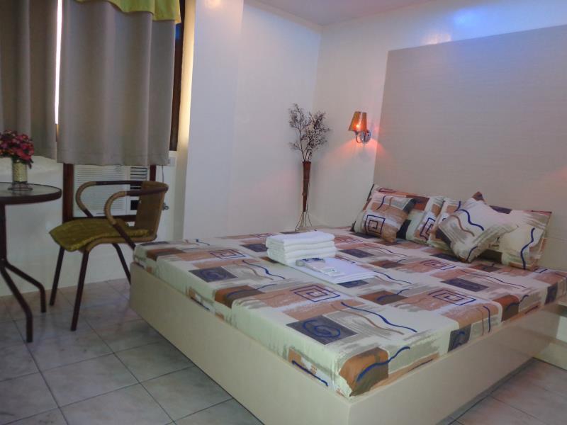 Hôtel Oyo 191 Paradise Apartelle à Manille Extérieur photo