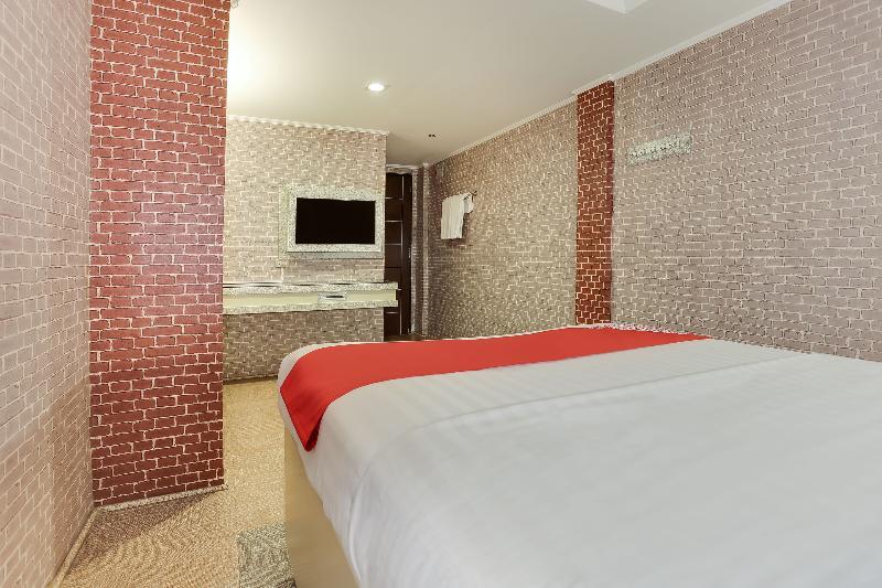 Hôtel Oyo 191 Paradise Apartelle à Manille Extérieur photo